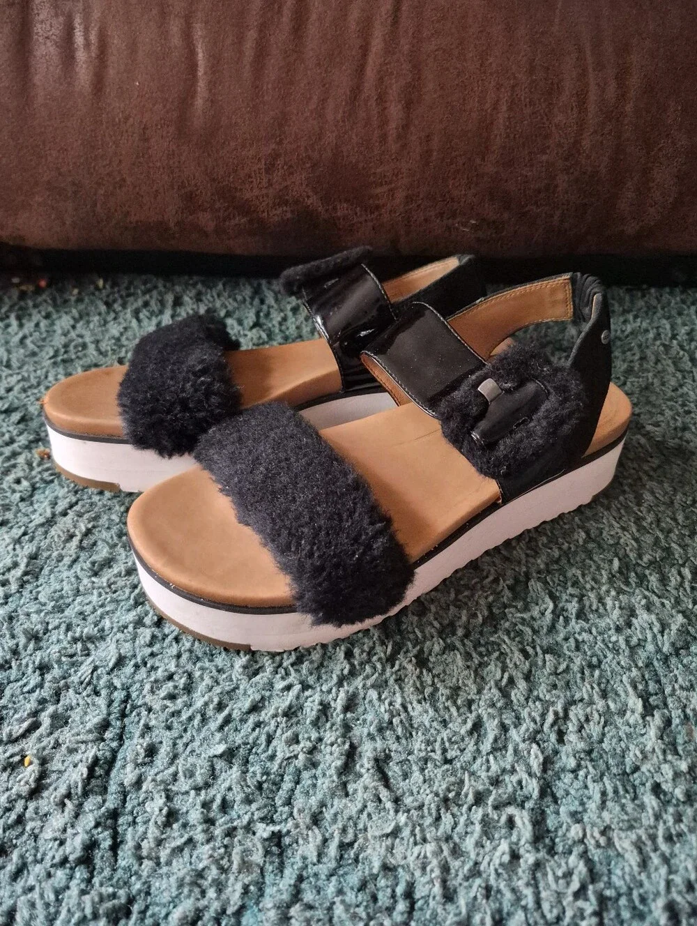 Ugg Le Fluff Sandal Platform Size 9.5